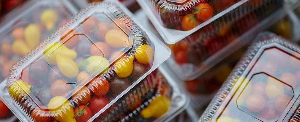 如何安全地将塑料垃圾回收到新的食品包装中